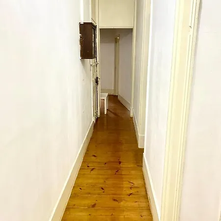 Vendégház Nature Chiado 2- Cozy Little Double With Shared Bathroom Lisboa