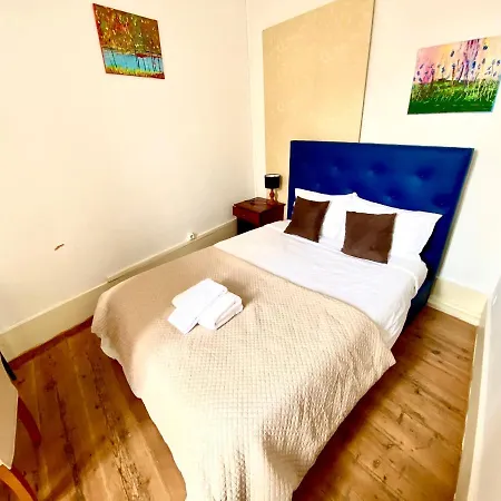 Nature Chiado 2- Cozy Little Double With Shared Bathroom
